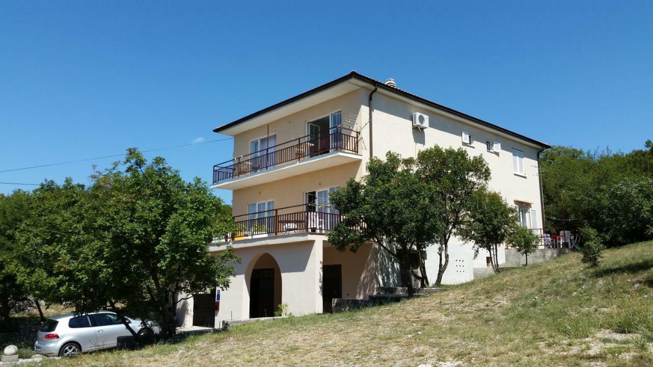 Apartments Claudia Smrika Exterior foto